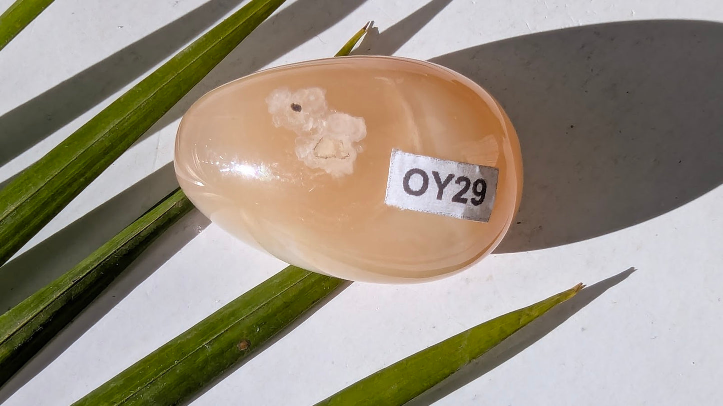 OY29 Agate fleur Oeuf de Yoni