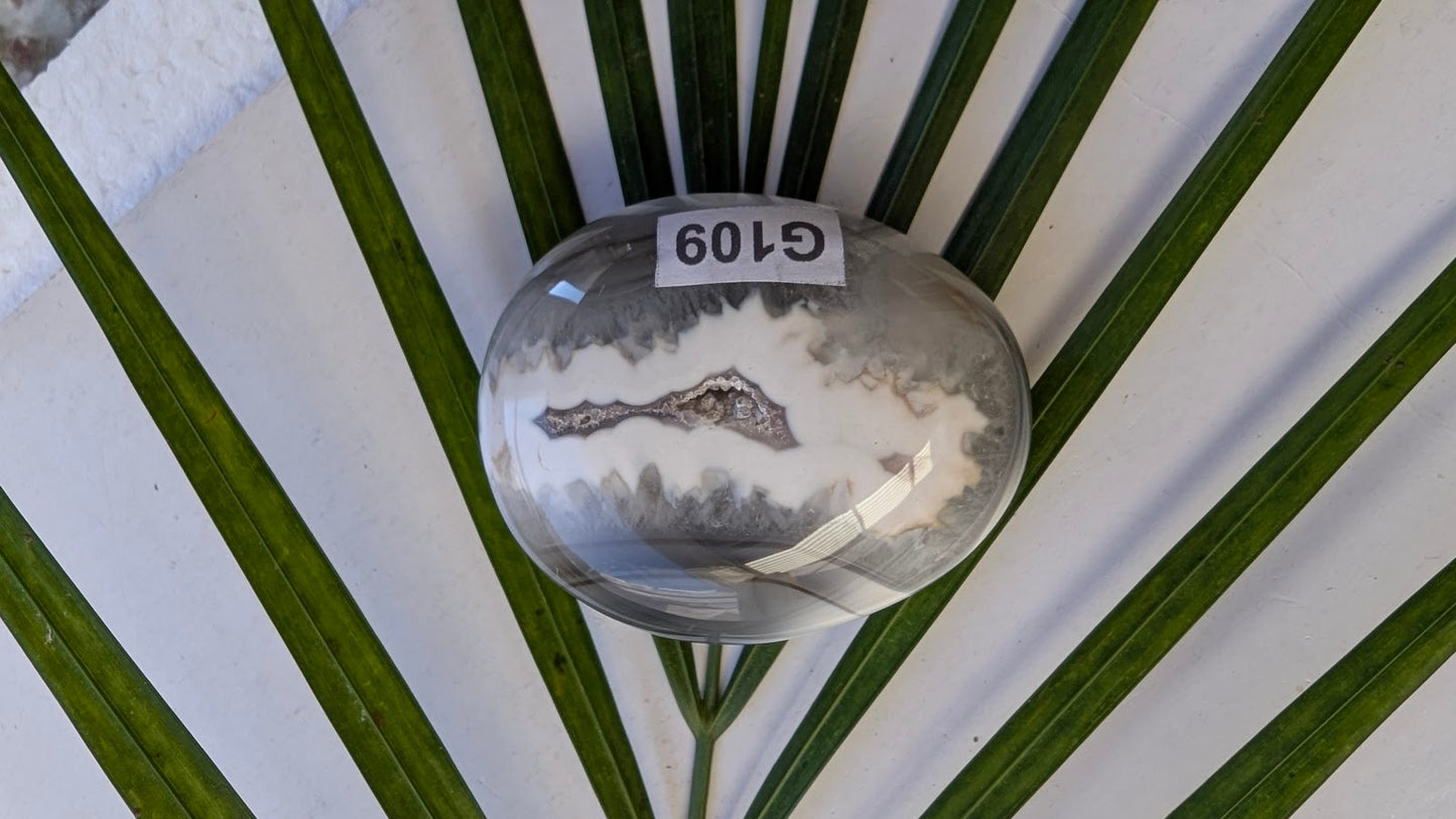 G109 Agate Galet