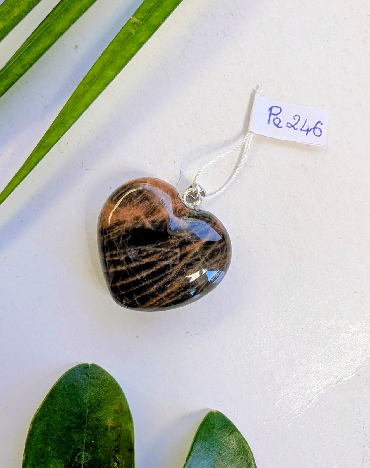 Pe 246 Pierre de lune pendentif
