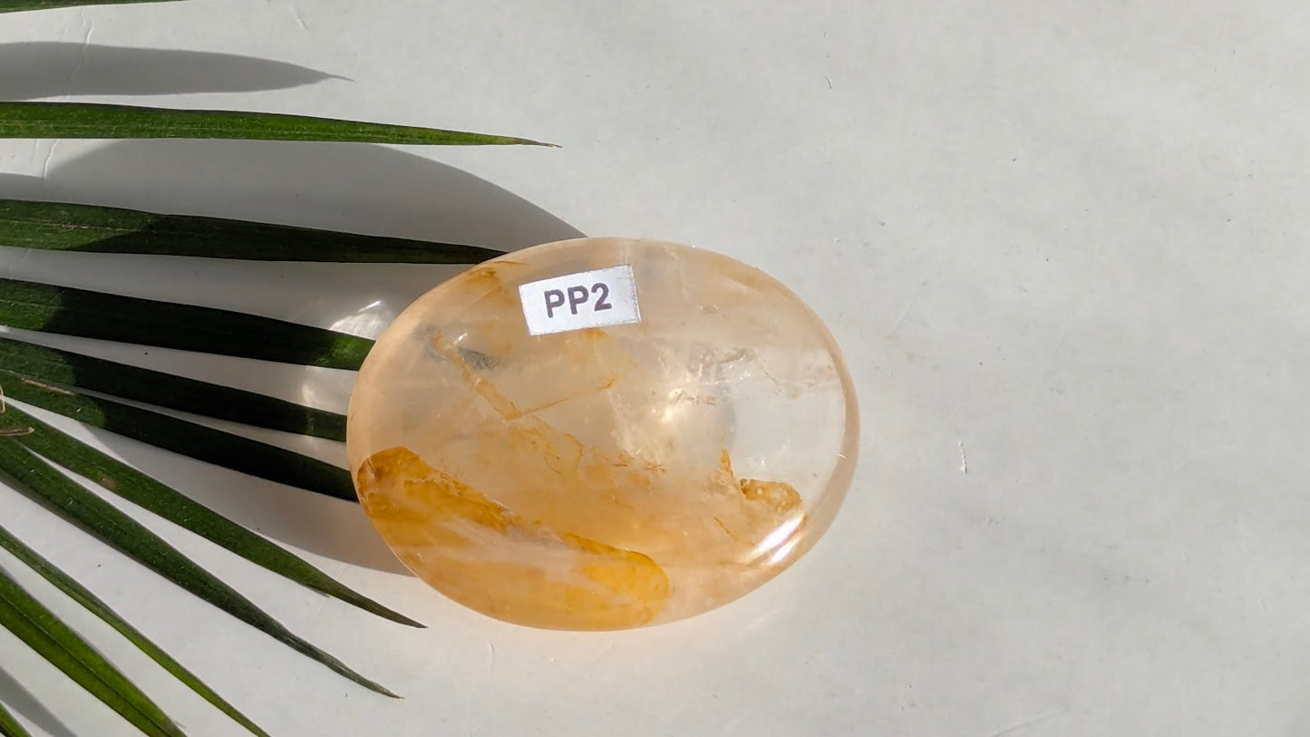 PP2 Quartz hematoide jaune Pierre de pouce