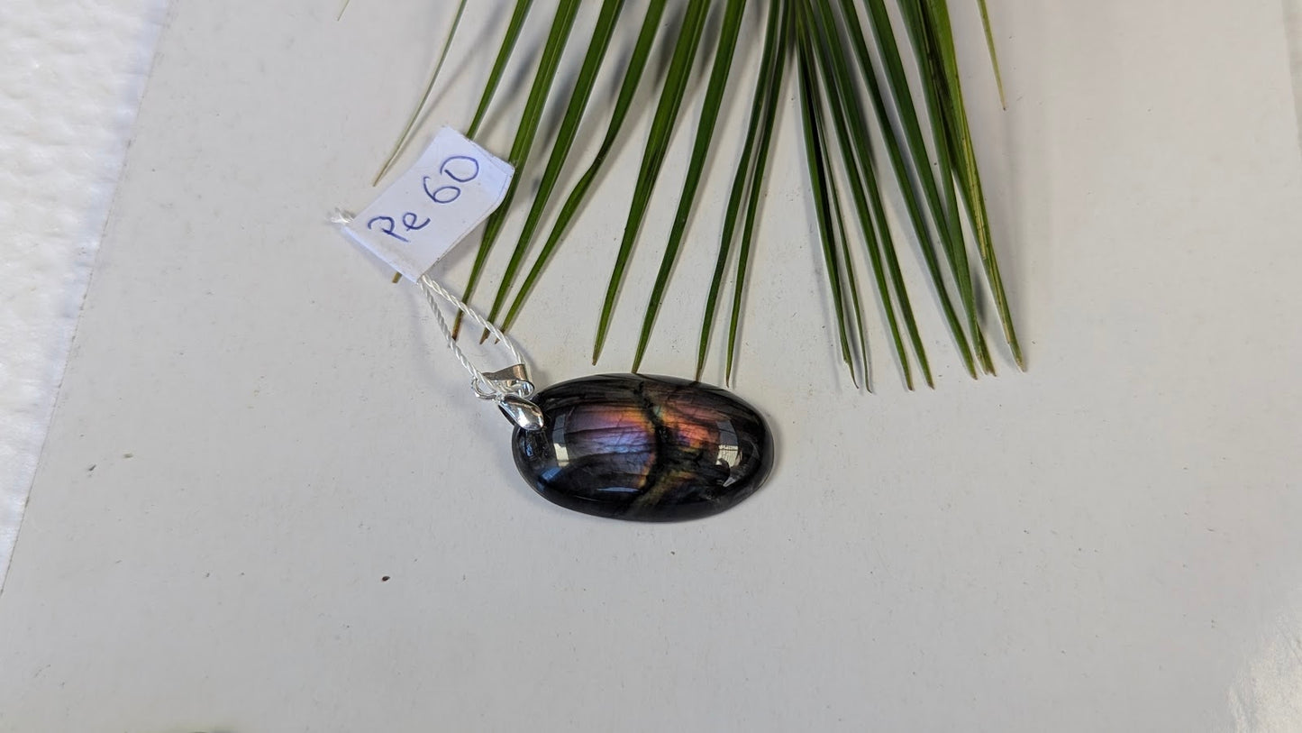 Pe 60 Labradorite Pendentif