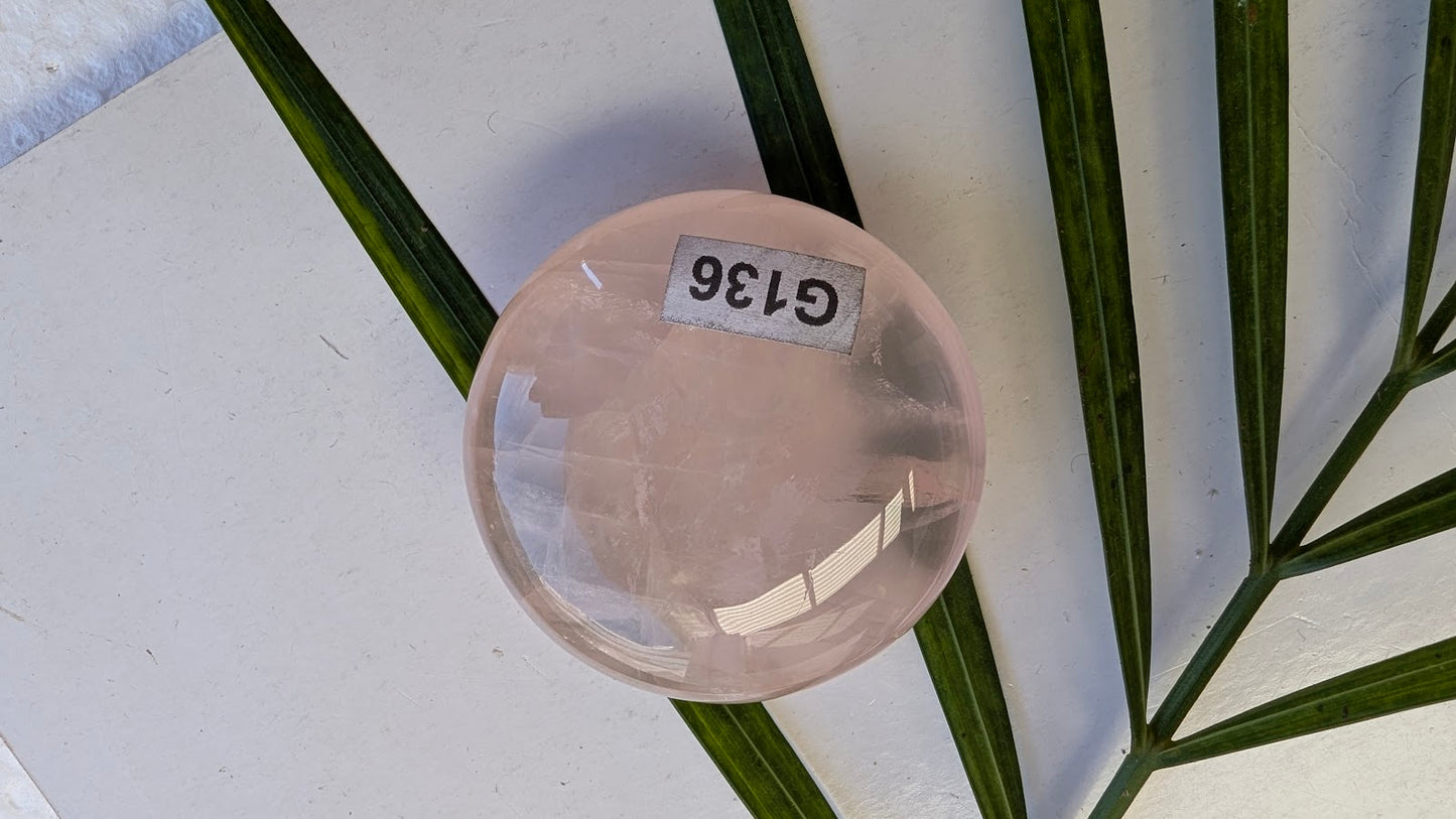 G136 Quartz rose Galet