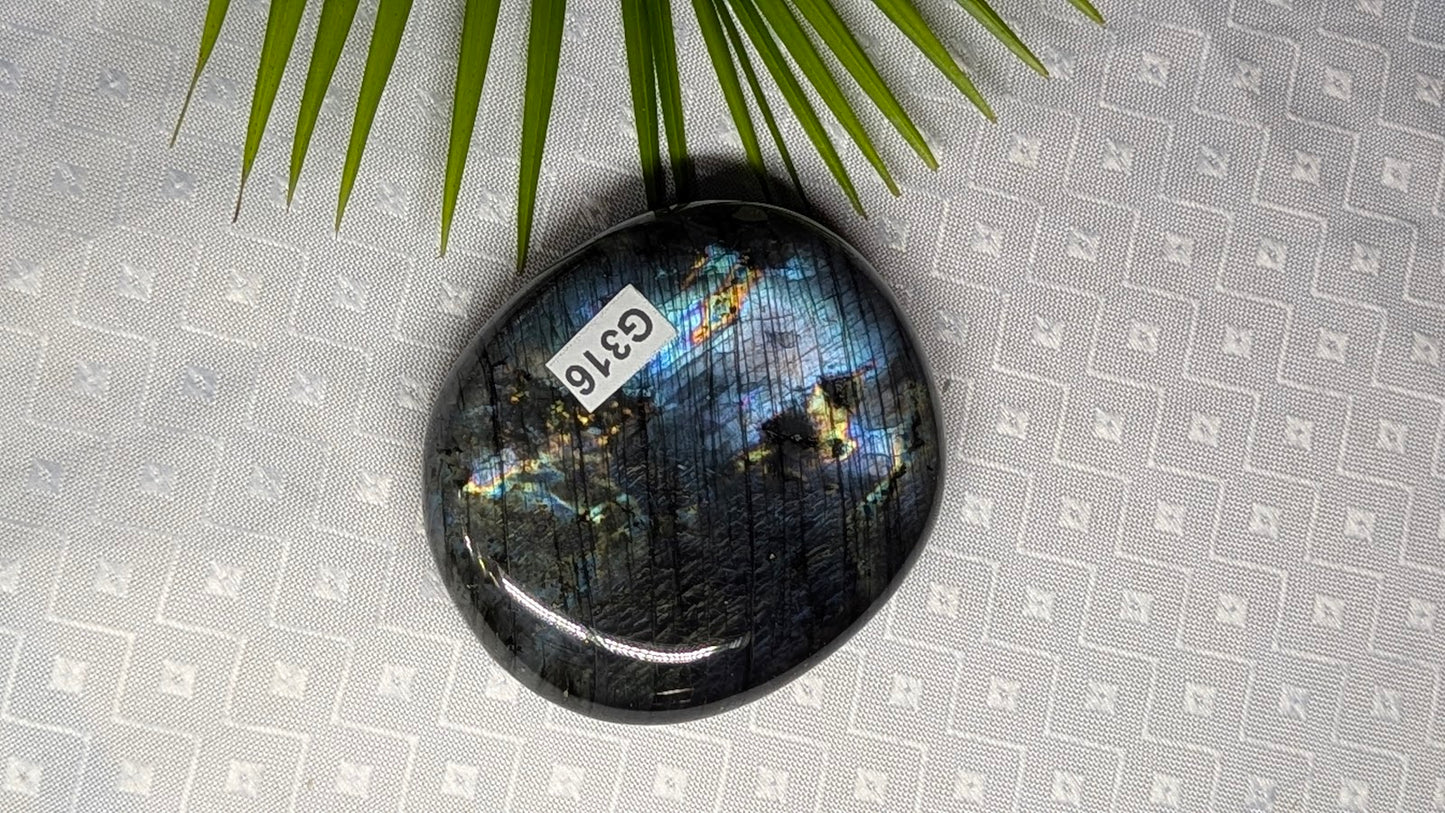 G316 Labradorite galet