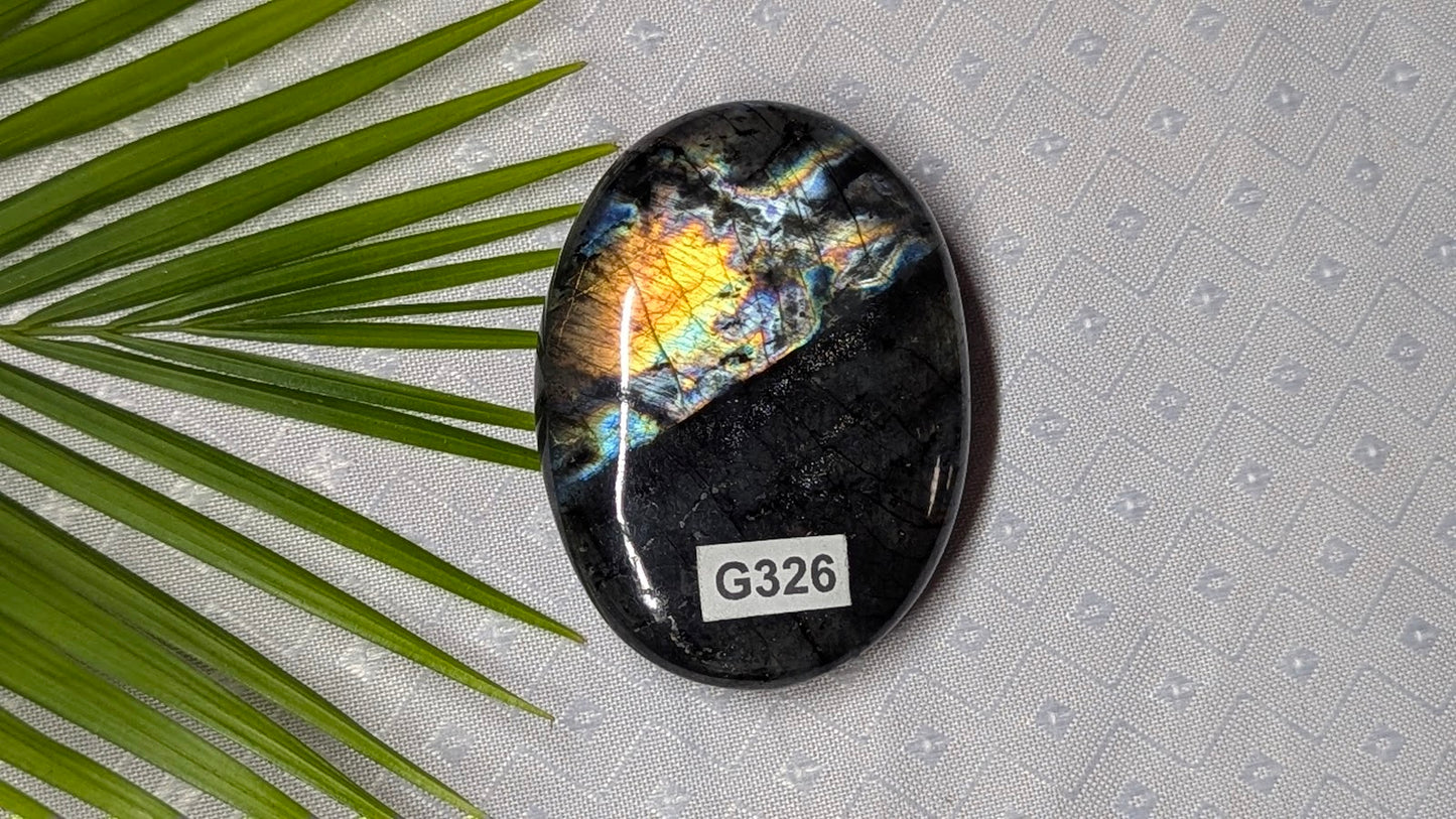 G326 Labradorite galet