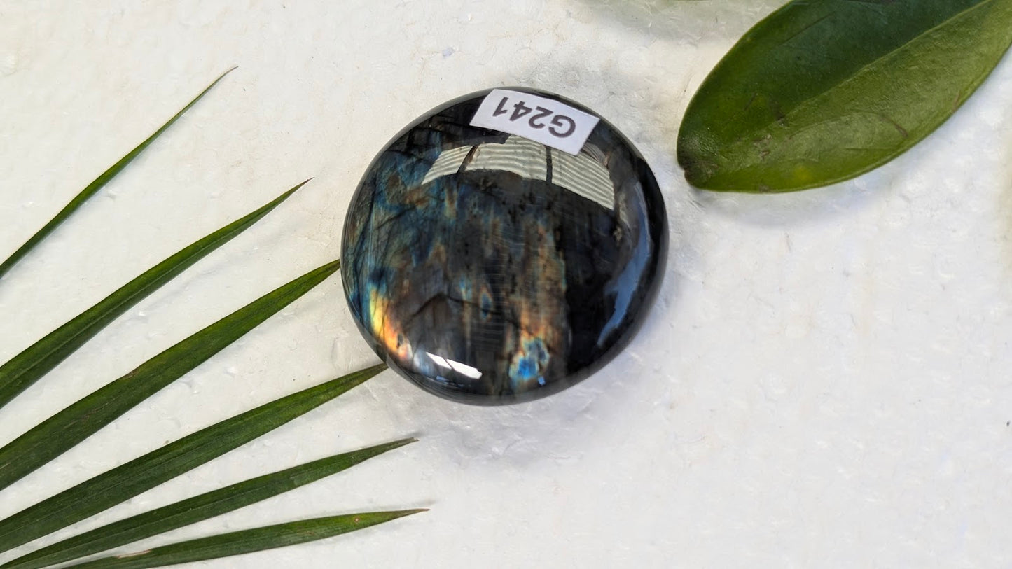 G241 Labradorite Galet