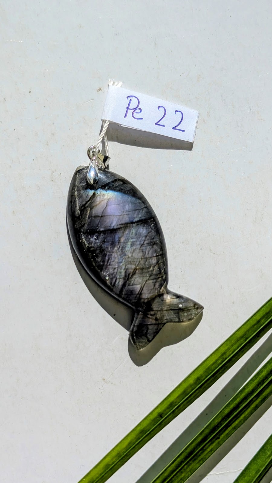 Pe 22 Pendentif Labradorite Poisson