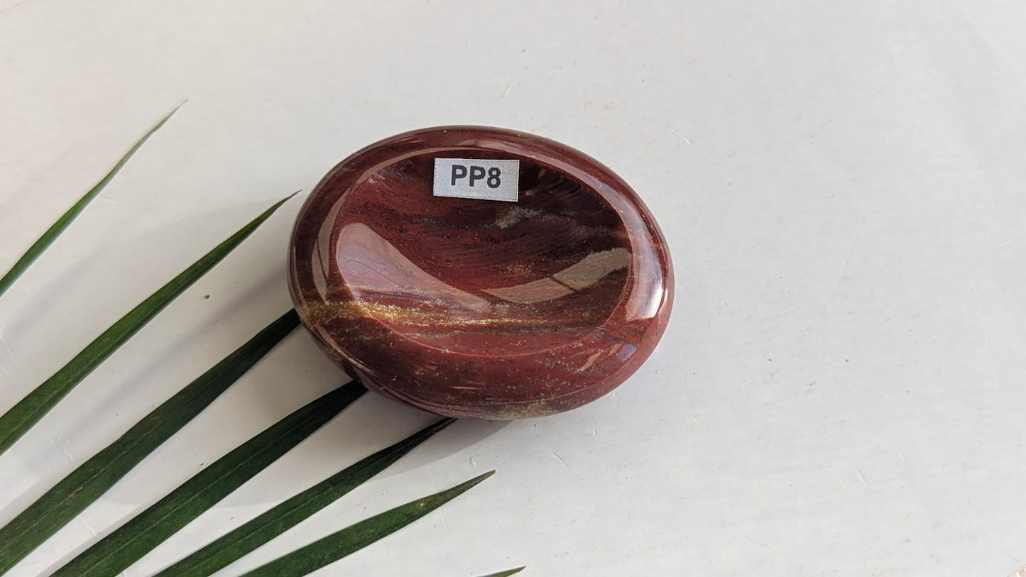 PP8 Jaspe rouge Pierre de pouce