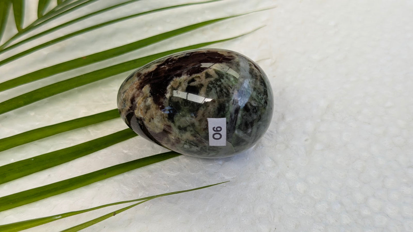 O6 Chrysoprase Oeuf