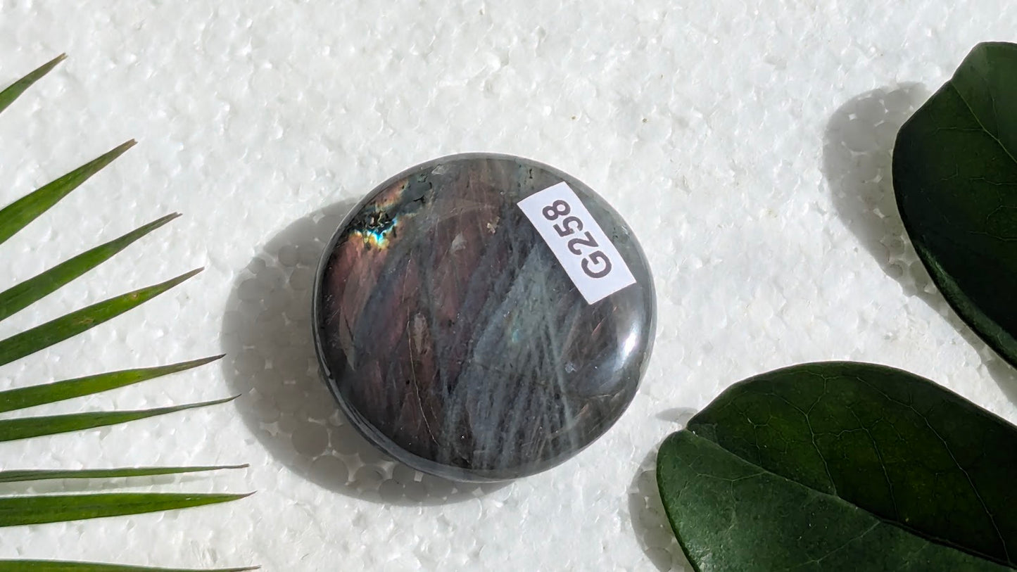 G258 Labradorite Galet