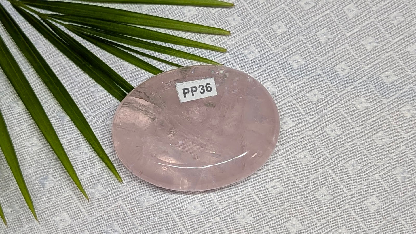 PP36 Quartz rose pierre de pouce