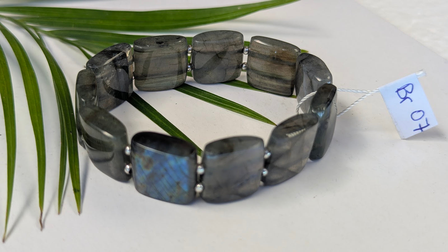 Br 07 Labradorite bracelet