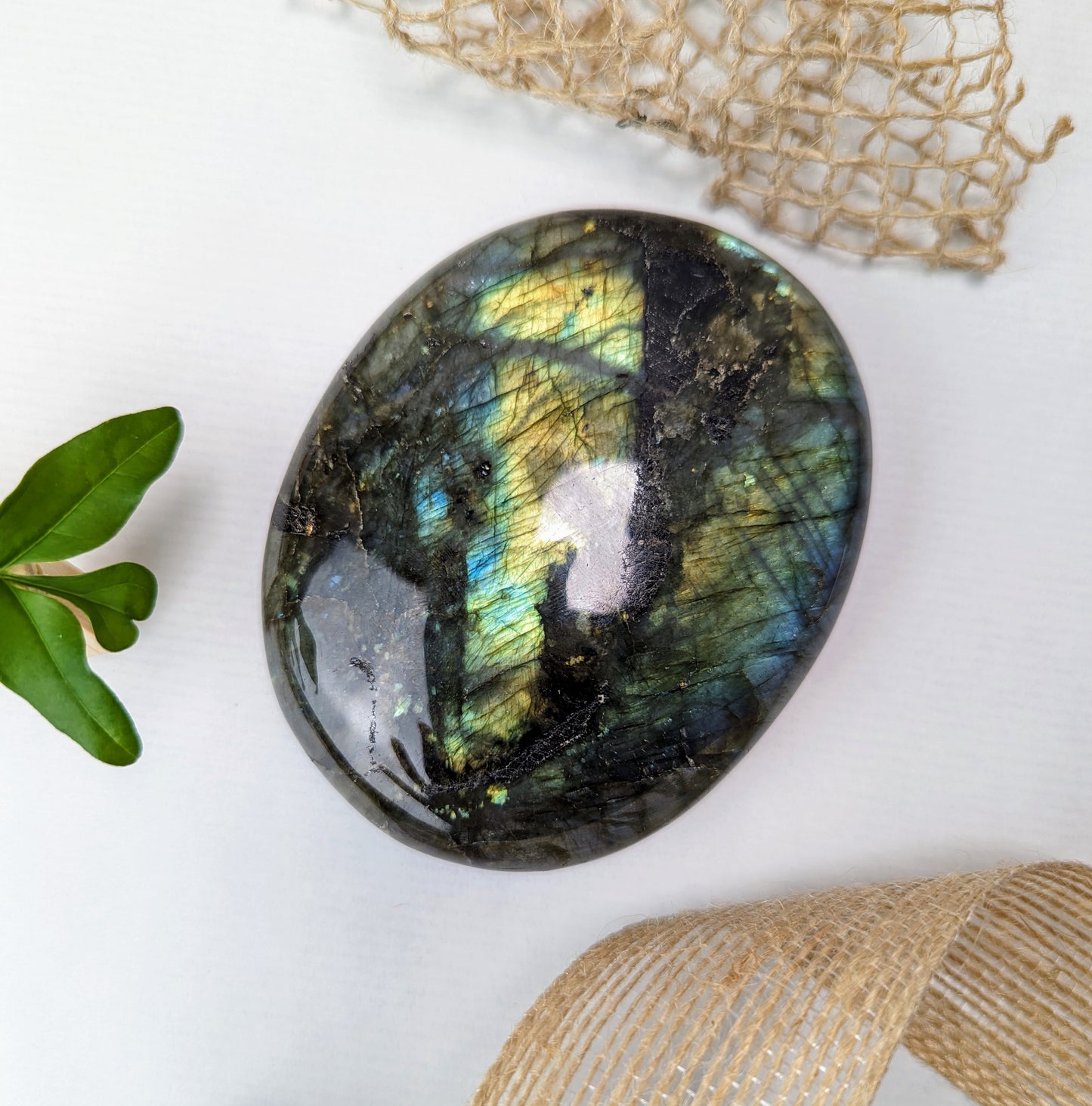 Labradorite Galet Multicolore 318g, 100% naturelle fait main, protection et beauté unique