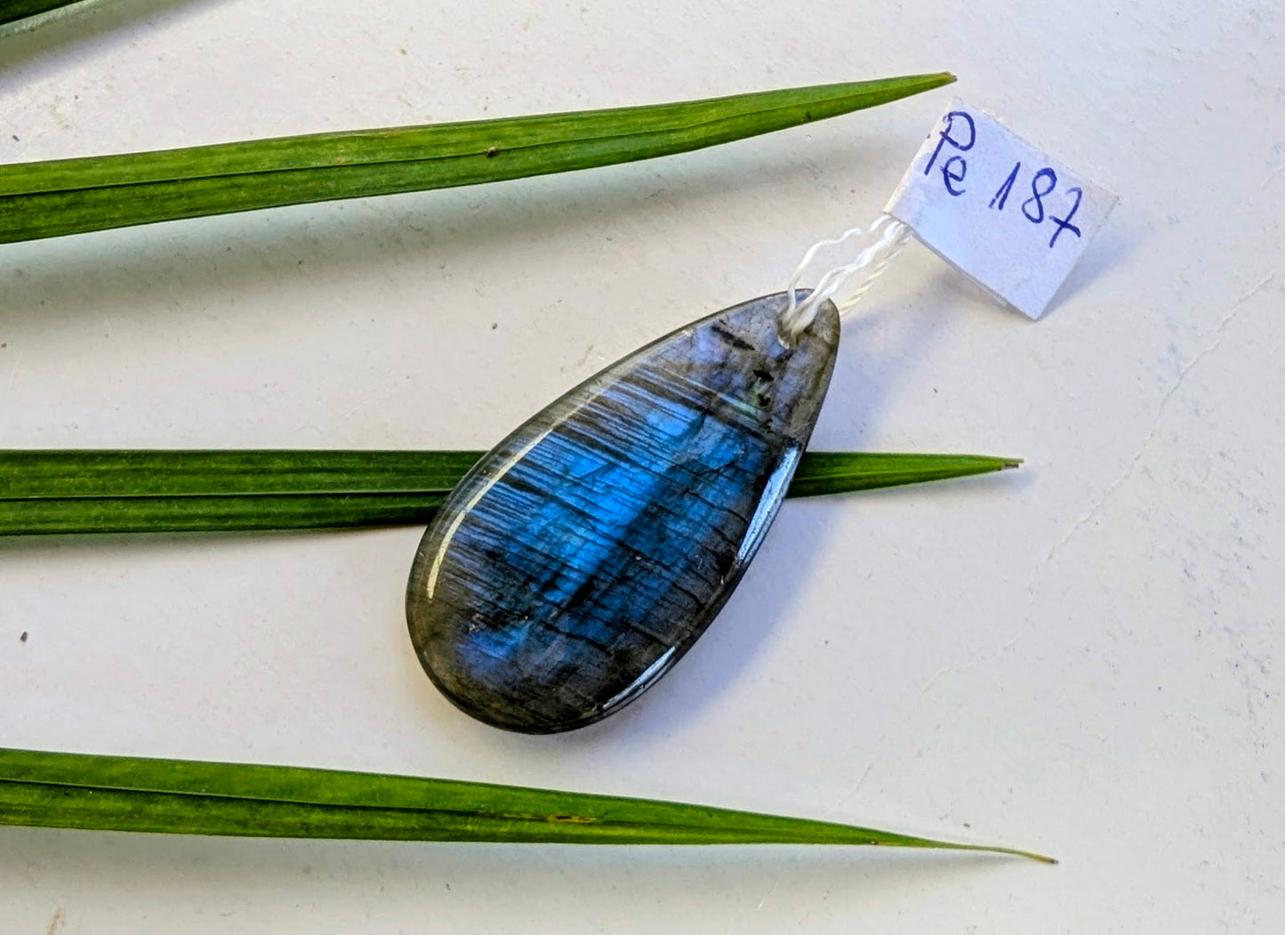 Pe 187 Labradorite pendentif
