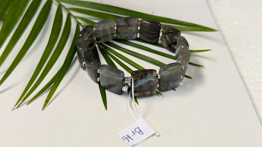 Br16 Labradorite bracelet