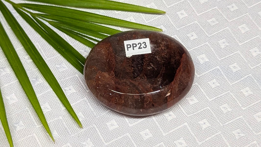PP23 Quartz hematoide rouge pierre de pouce
