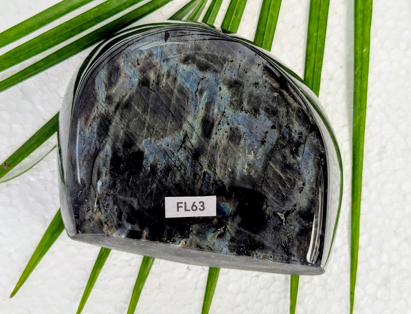 FL63 Labradorite Forme libre