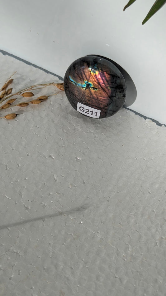 G211 Labradorite Galet