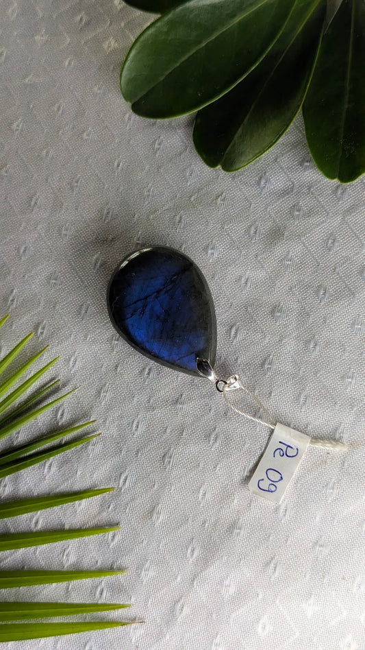 Pe 09 Pendentif Labradorite Goutte