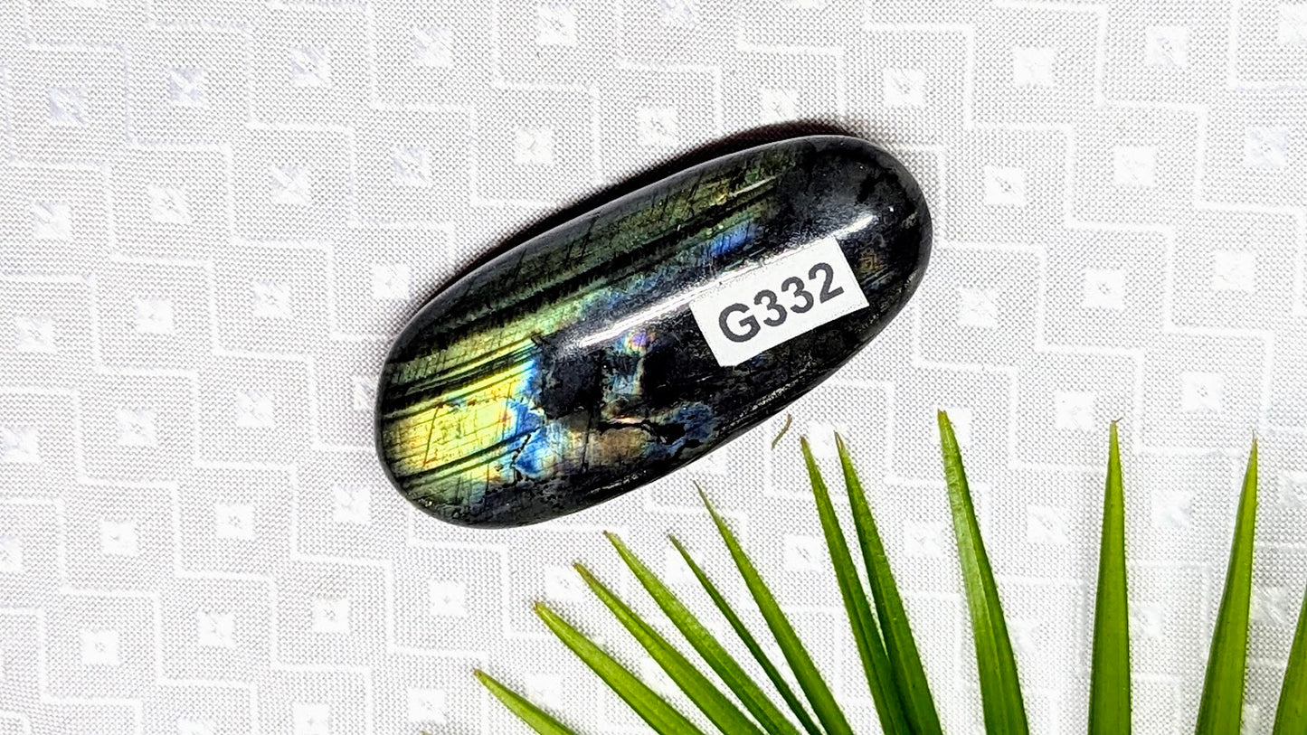 G332 Labradorite galet