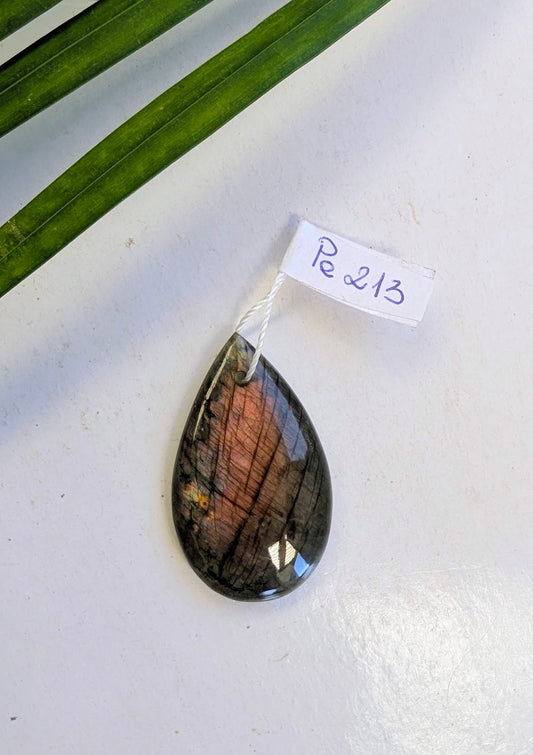 Pe 213 Labradorite pendentif