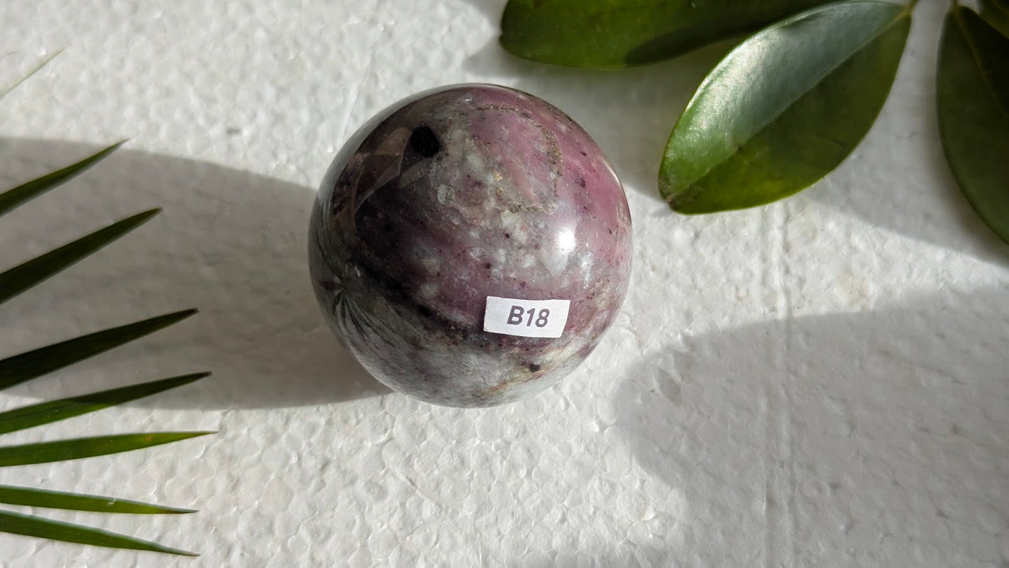 B18 Tourmaline rose Sphère