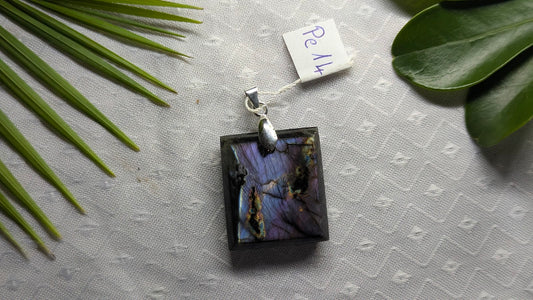 Pe 14 Pendentif Labradorite Carré