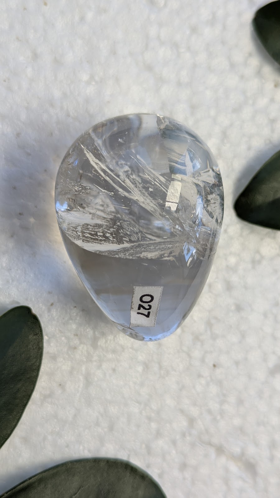 O27 Cristal de roche Oeuf