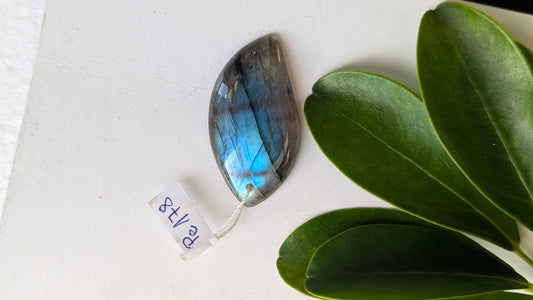 Pe178 Labradorite Pendentif