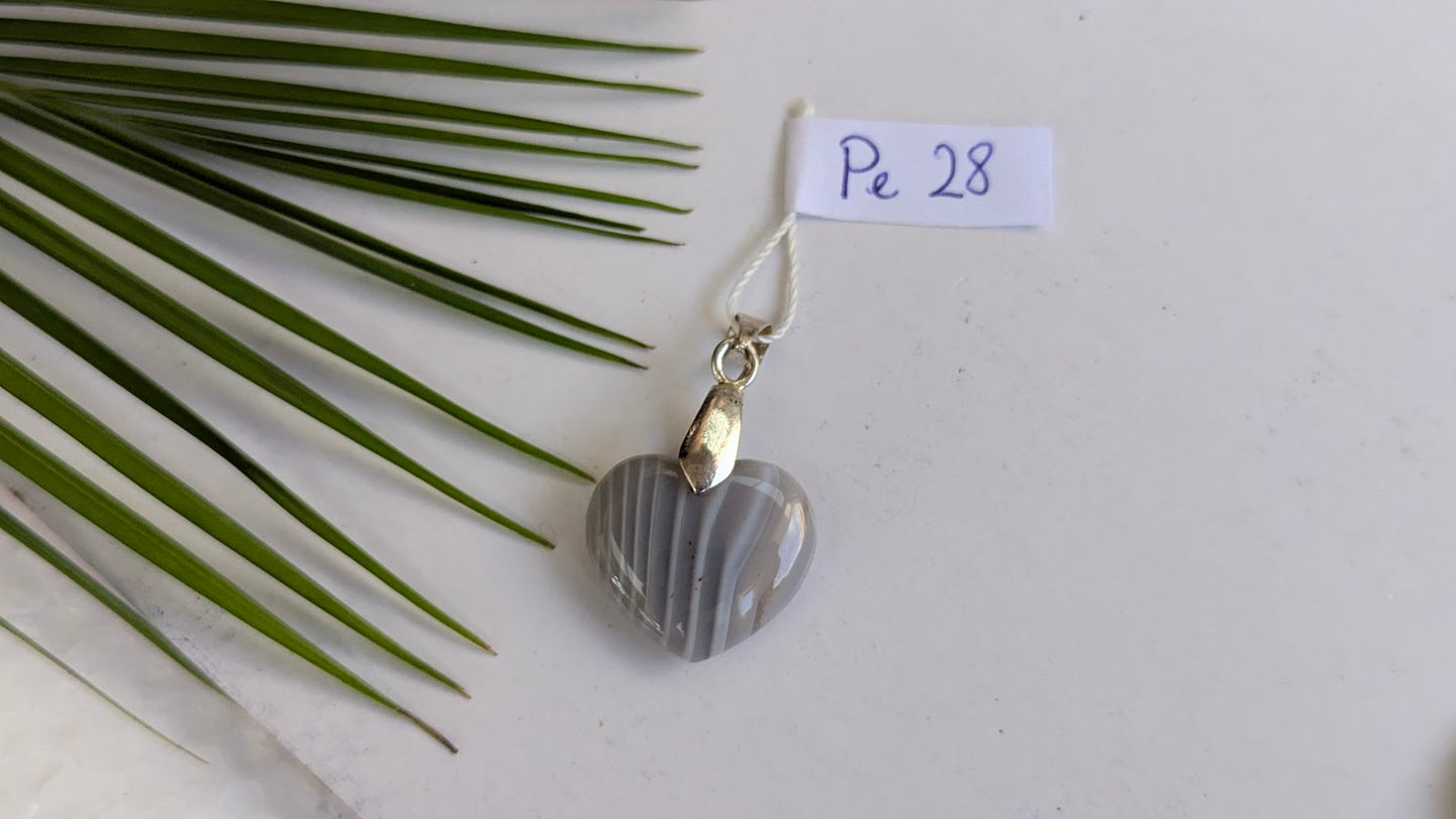 Pe 28 Pendentif Agate Coeur