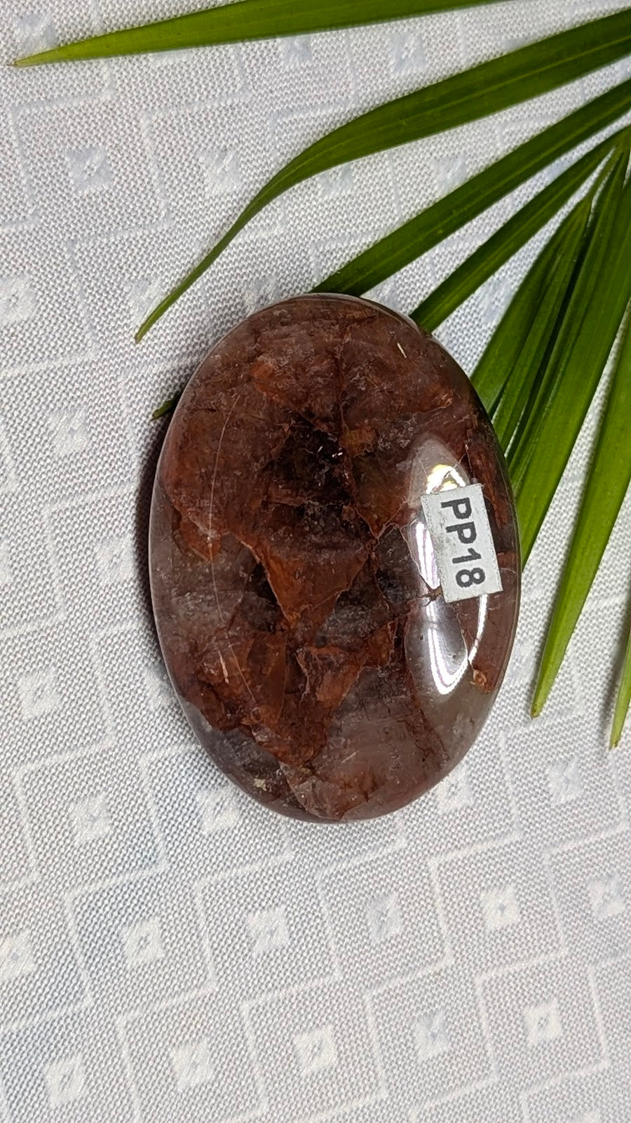 PP18 Quartz hematoide rouge pierre de pouce