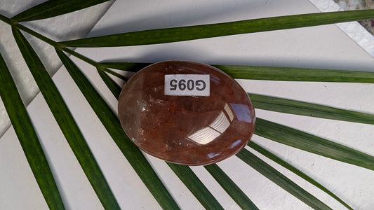 G095 Quartz hematoide galet