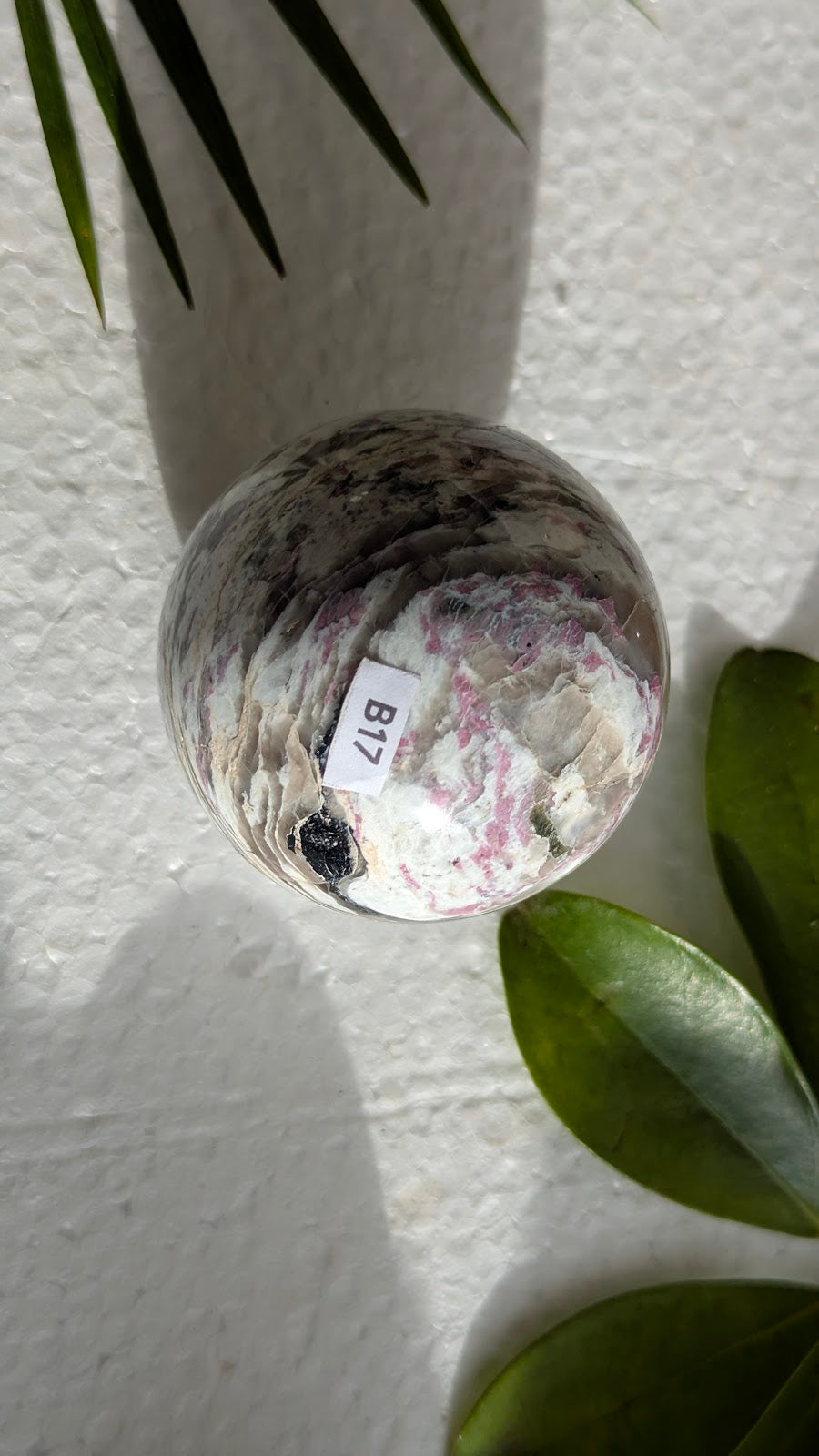 B17 Tourmaline rose Sphère