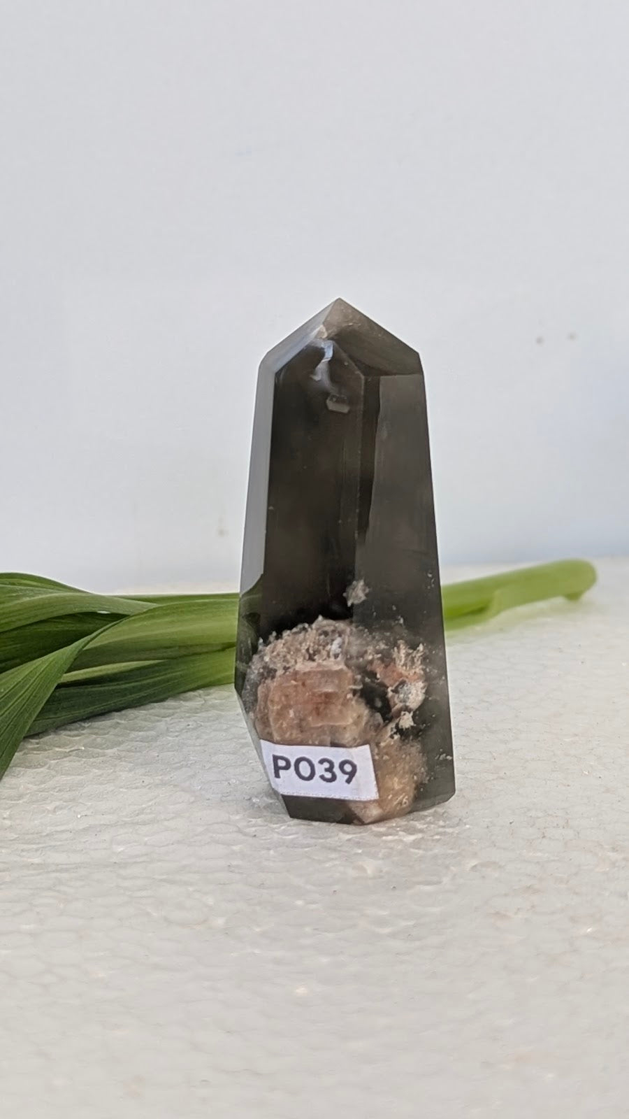PO39 Quartz-Lodolite Prisme