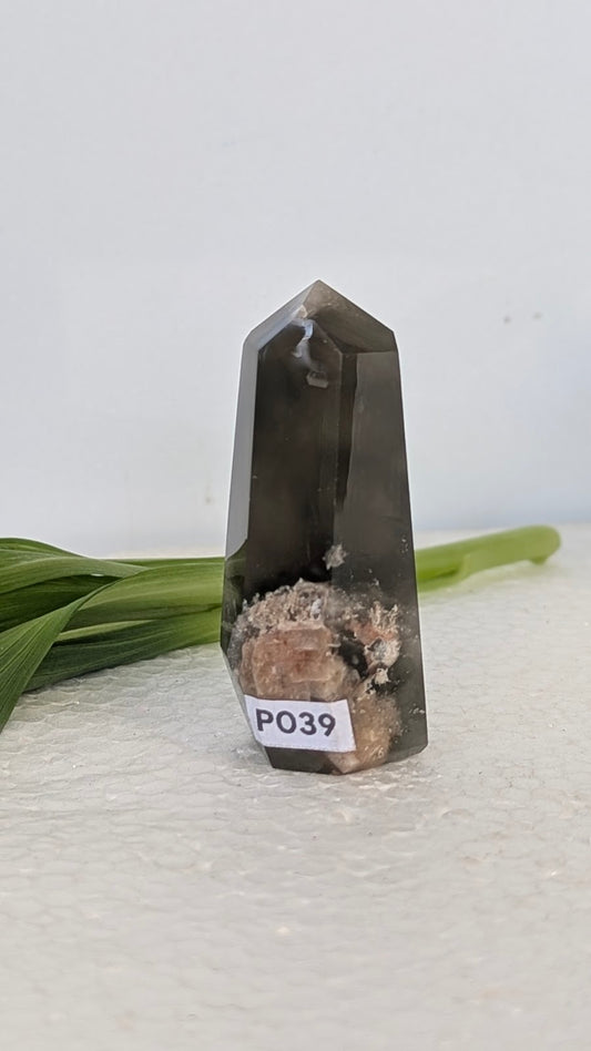 PO39 Quartz-Lodolite Prisme