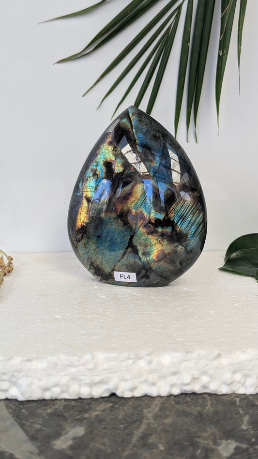 FL4 Labradorite Forme libre