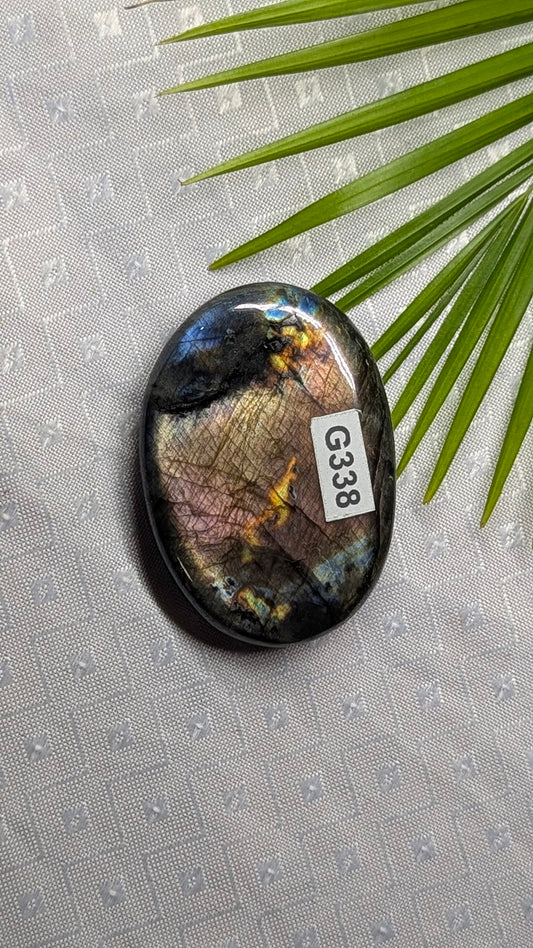 G338 Labradorite galet