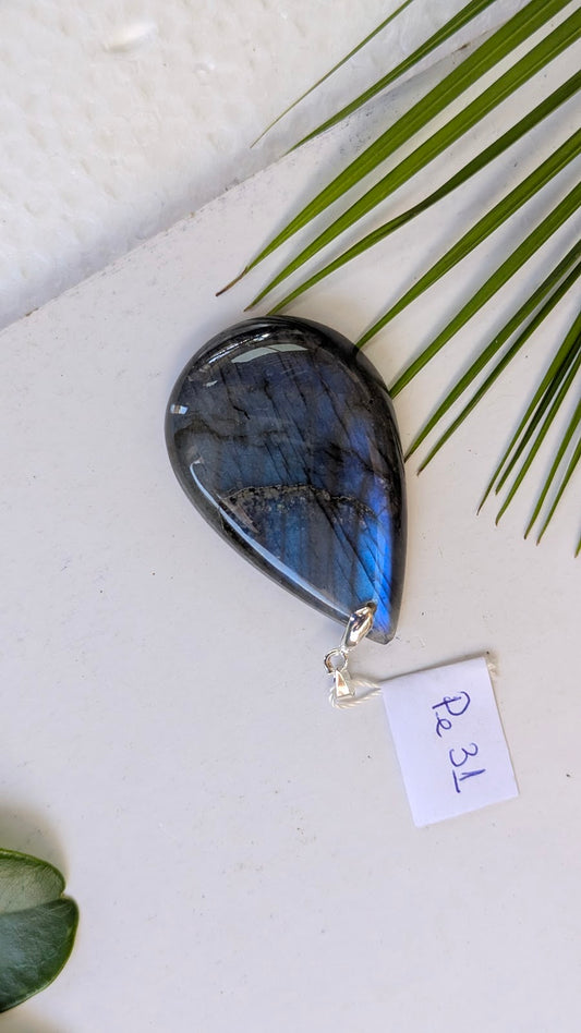Pe 31 Pendentif Labradorite Goutte
