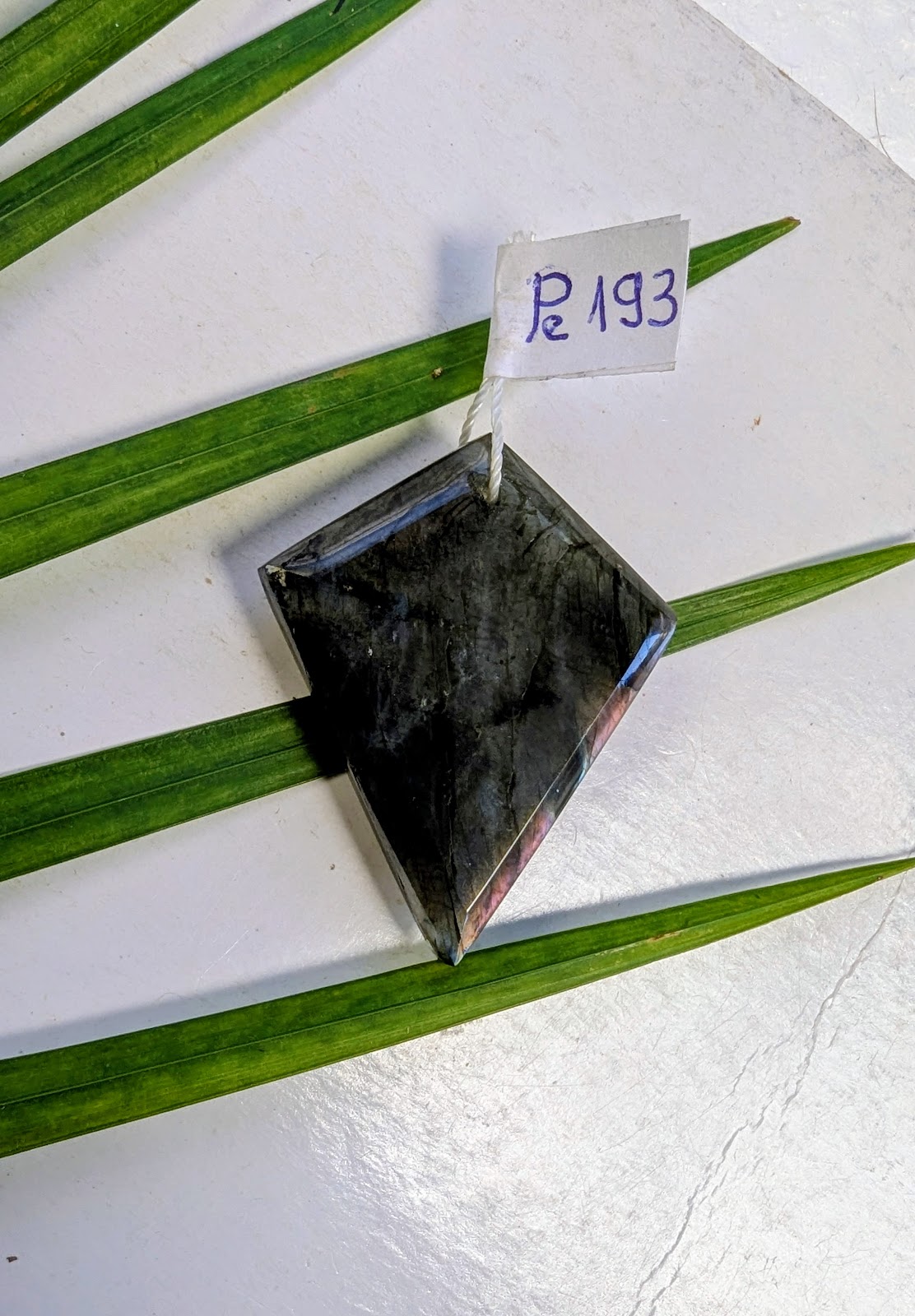 Pe 193 Labradorite pendentif