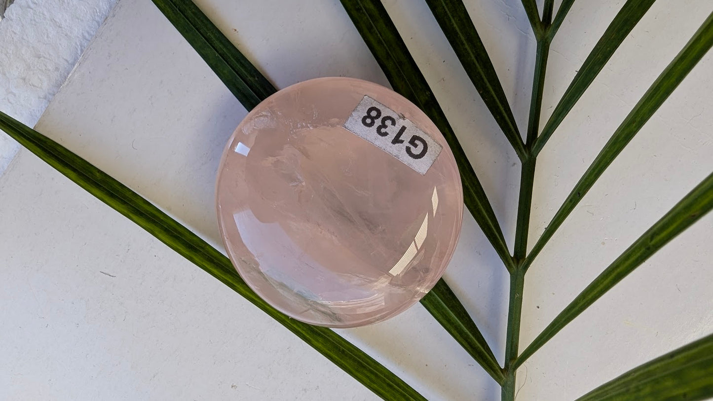 G138 Quartz rose Galet