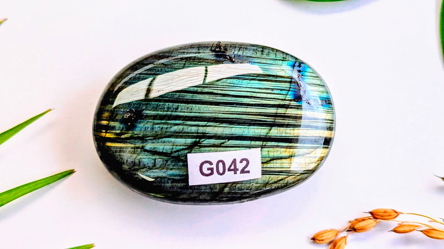 G042 Labradorite galet