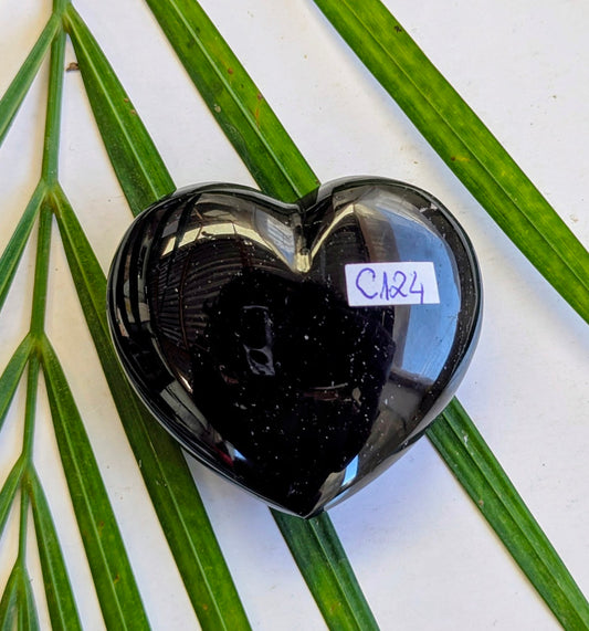 C124 Tourmaline noire Coeur
