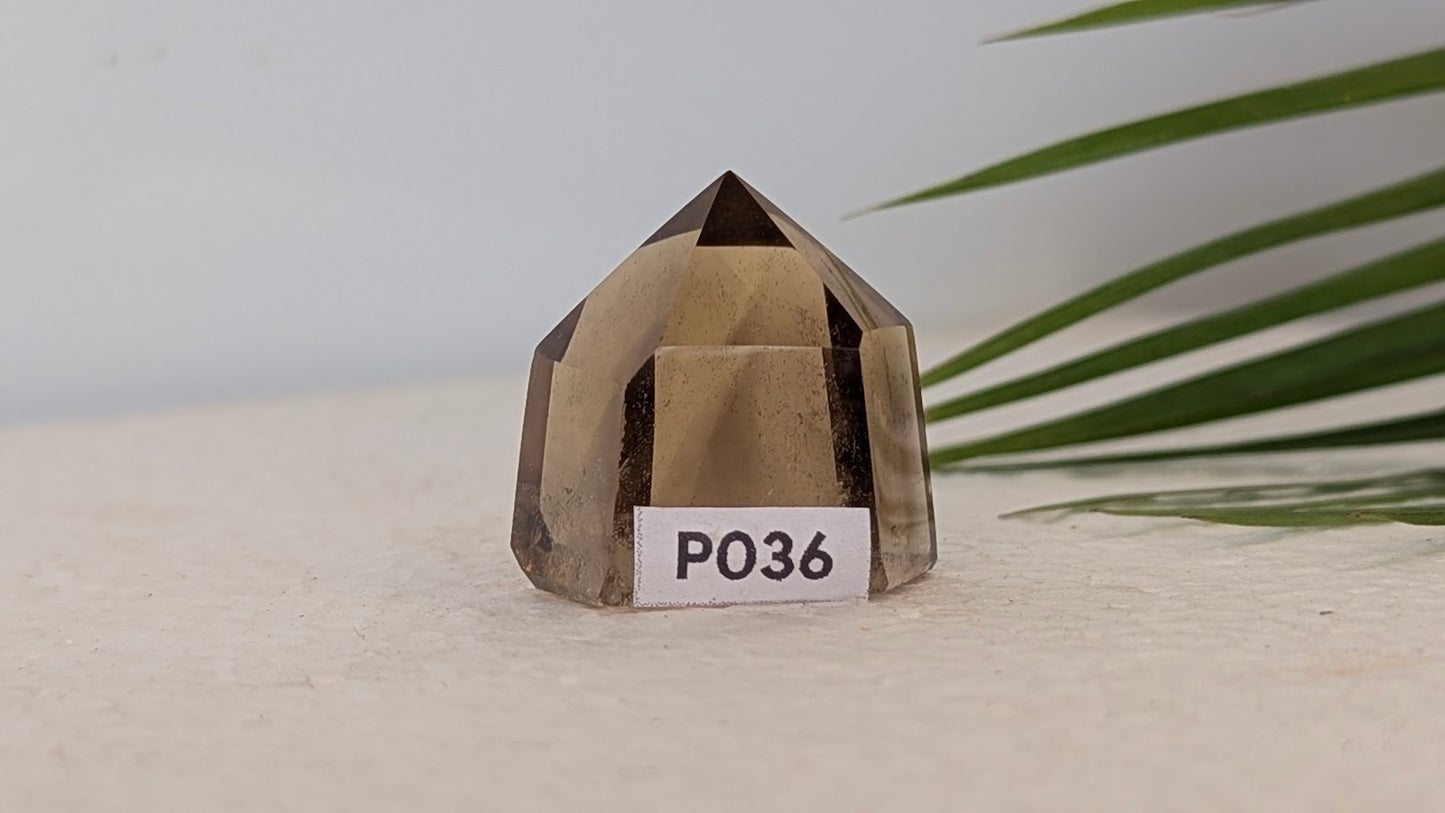 P036 Quartz-fumé Prisme