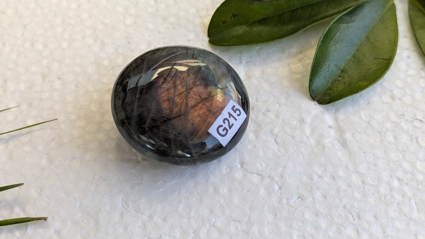 G215 Labradorite Galet