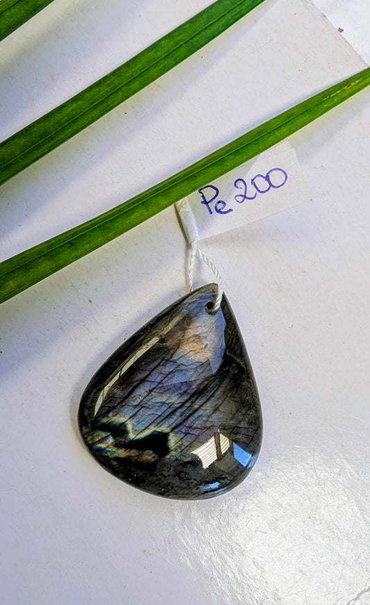 Pe 200 Labradorite pendentif