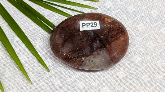 PP29 Quartz hematoide rouge pierre de pouce