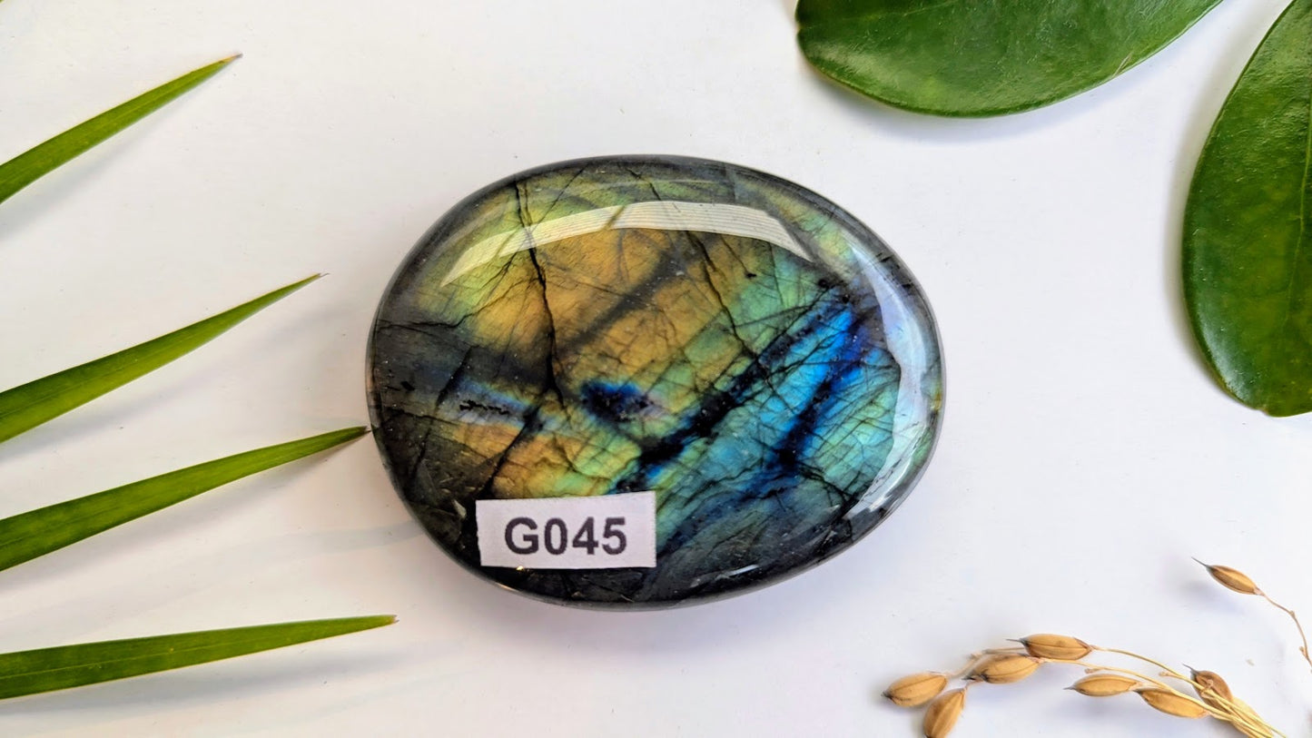 G045 Labradorite galet