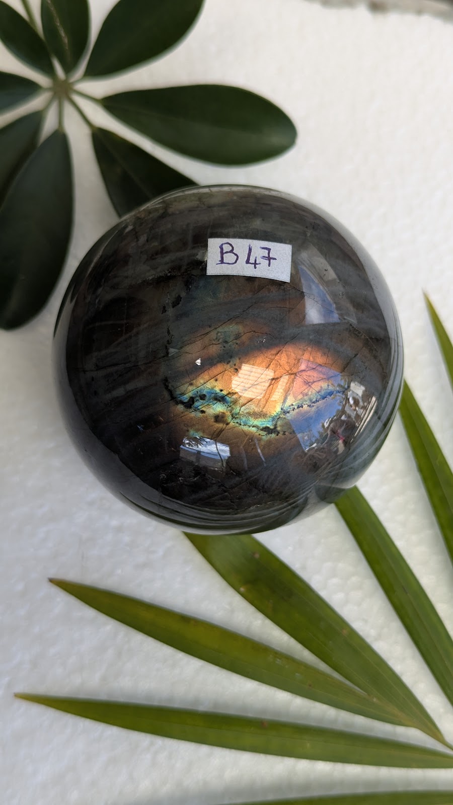 B47 Labradorite Sphère