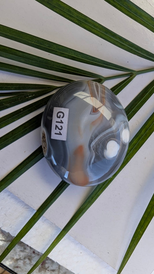 G121 Agate rubanée Galet