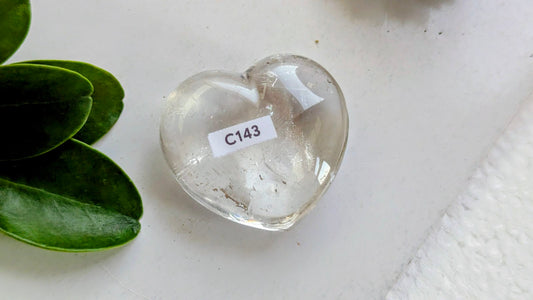 C143 Cristal de roche Coeur