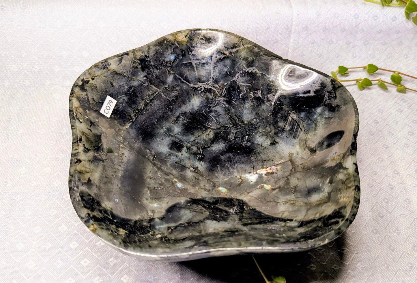 CO79 Labradorite Coupelle